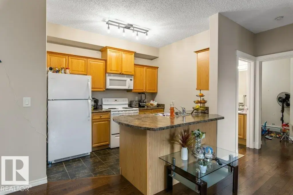 #135 16807 100 Av Nw, Edmonton